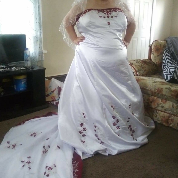 Custom made wedding dress 26w - Picture 6 of 7